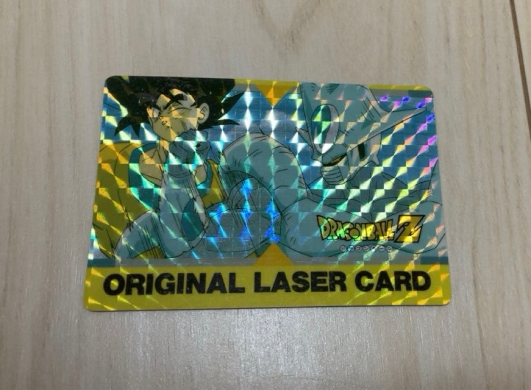 【レア商品】ドラゴンボールカードダス LASER CARD 孫悟空&メタルクウラ