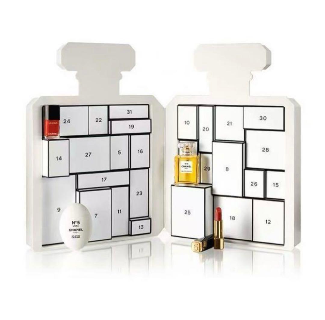 CHANEL アドベントカレンダーN°5ザ・カレンダーシャネル2021特別限定品