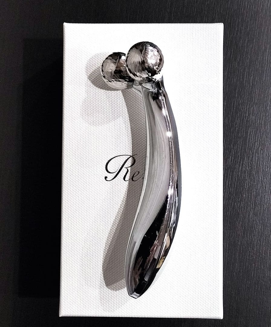 ❤美品　リファ カラットレイ 美顔器ローラー RR-AK00A定価:20900円