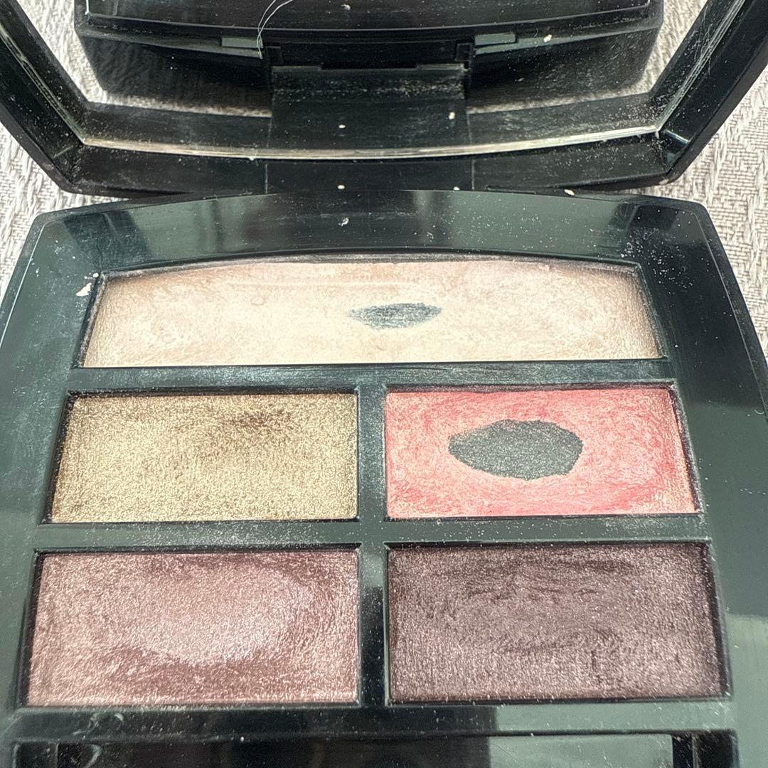 CHANEL LES BEIGES アイシャドウパレット LIGHT 廃盤
