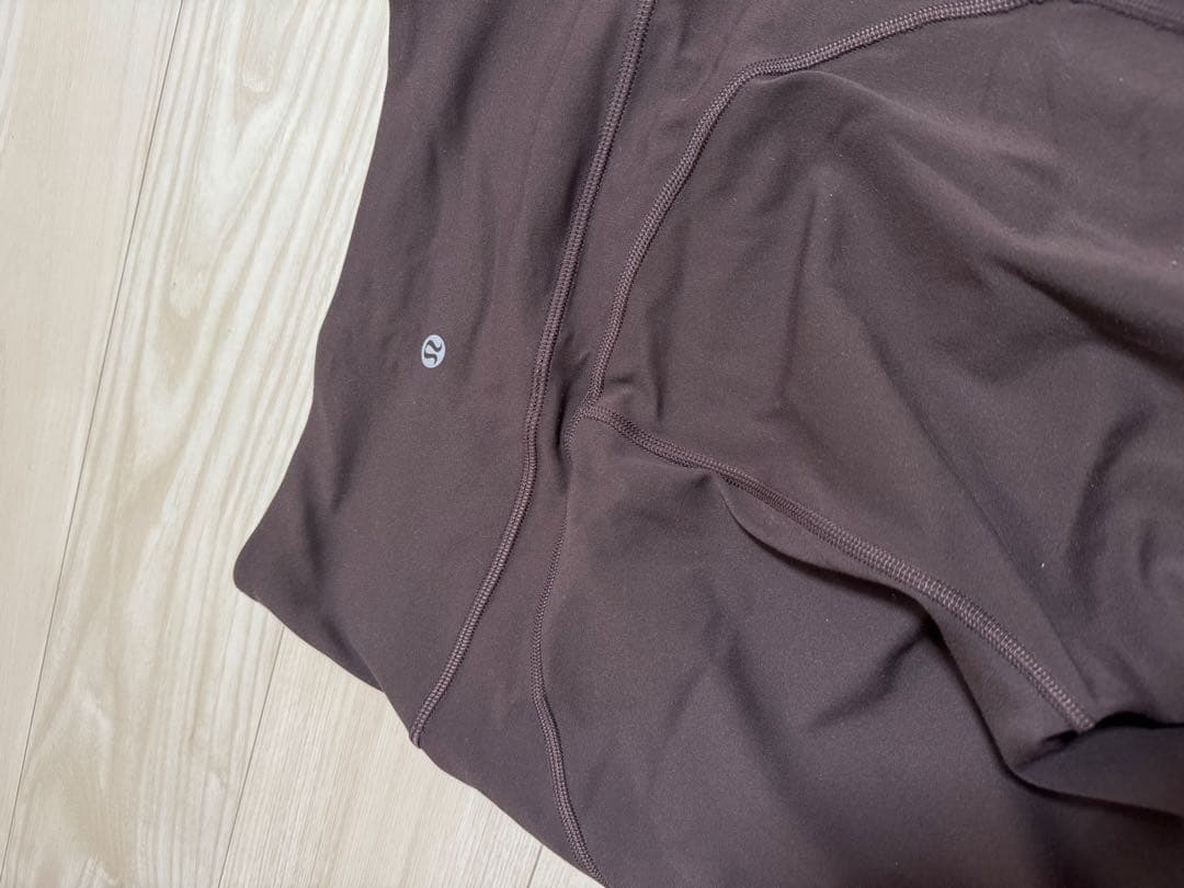 lululemon スーパーハイライズ フレアパンツ　Asia Fit