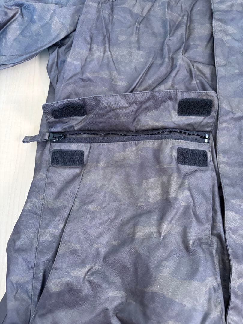 スノーボードウェア　スキーウェア　メンズ