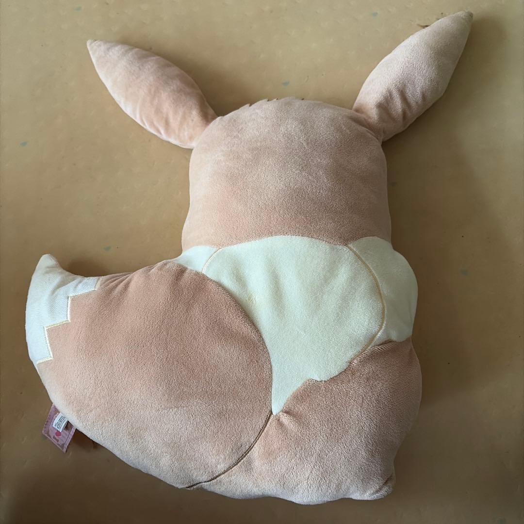 イーブイ クッション型ぬいぐるみ
