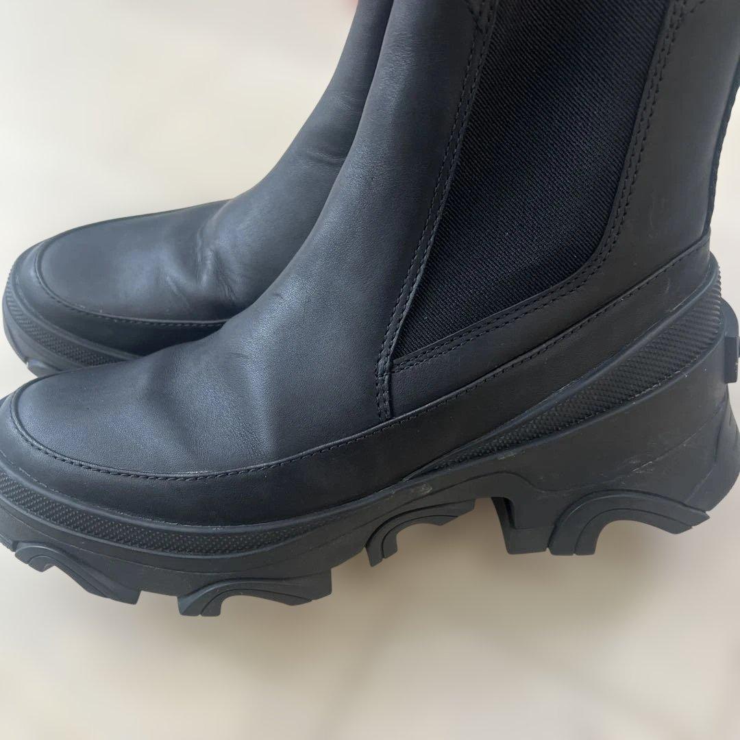 ぺ*こ様 【美品】SOREL ソレル　ブラックレザーサイドゴアブーツ 24cm