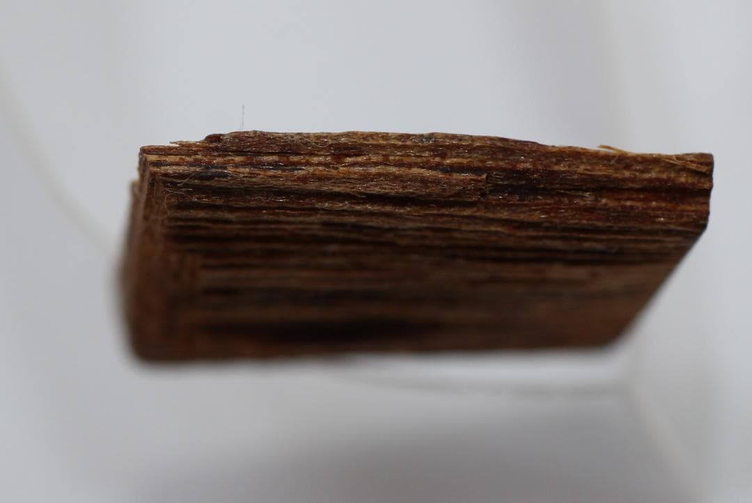 香木 古渡命銘木「浅緑」小分け 約0.54g 伽羅 お香 沈香奇南 奇楠