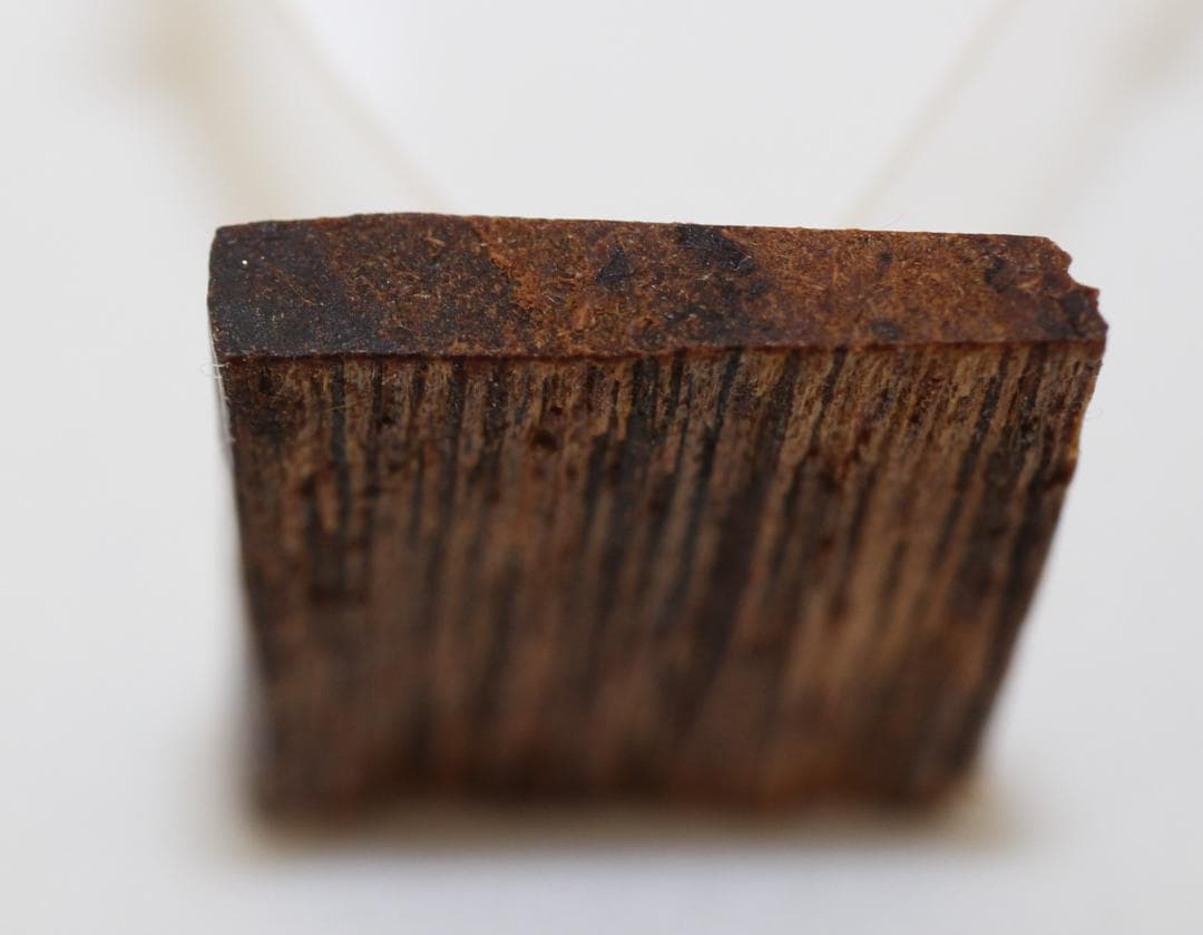 香木 古渡命銘木「浅緑」小分け 約0.54g 伽羅 お香 沈香奇南 奇楠