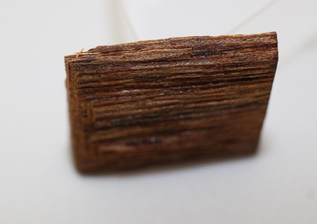 香木 古渡命銘木「浅緑」小分け 約0.54g 伽羅 お香 沈香奇南 奇楠