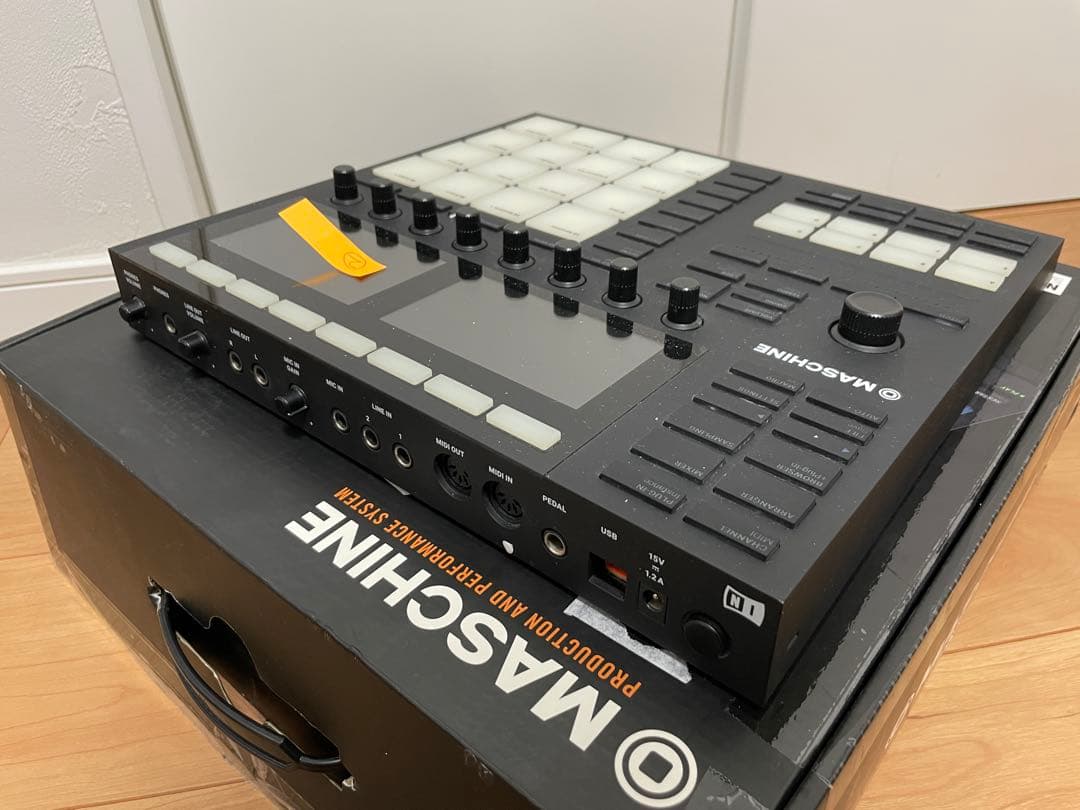 ②Native Instruments MASCHINE Mk3 ライセンス有