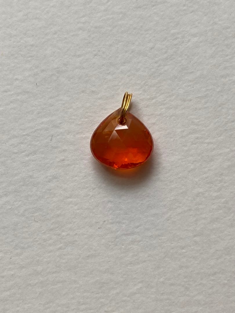 マリーエレーヌ　ファイヤーオパール　チャーム