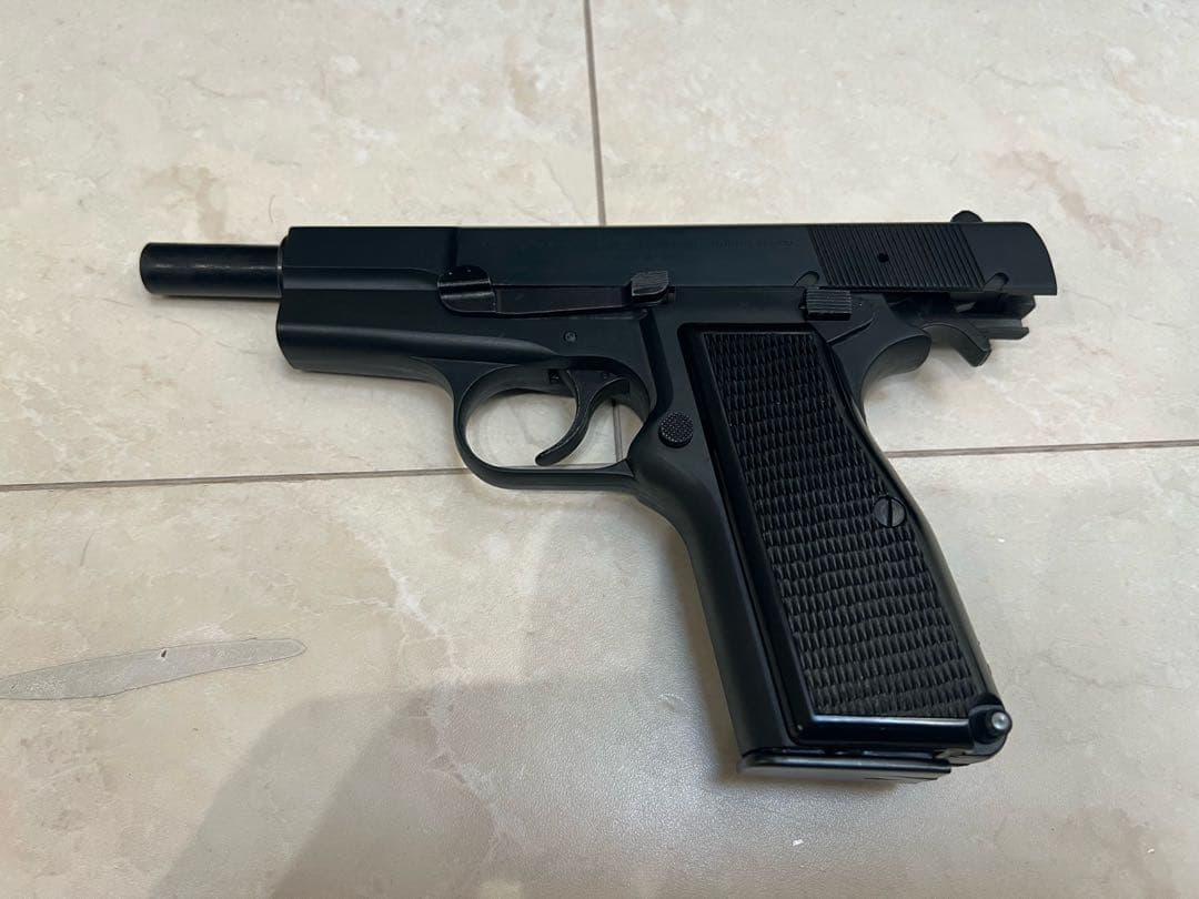 Browning Hi-Power モデルガン