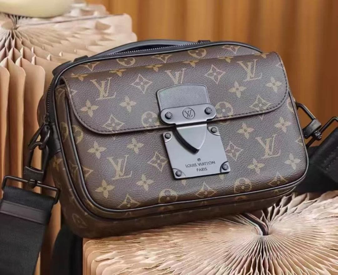 状態良好 ✨ S-lock モノグラムショルダーバッグ