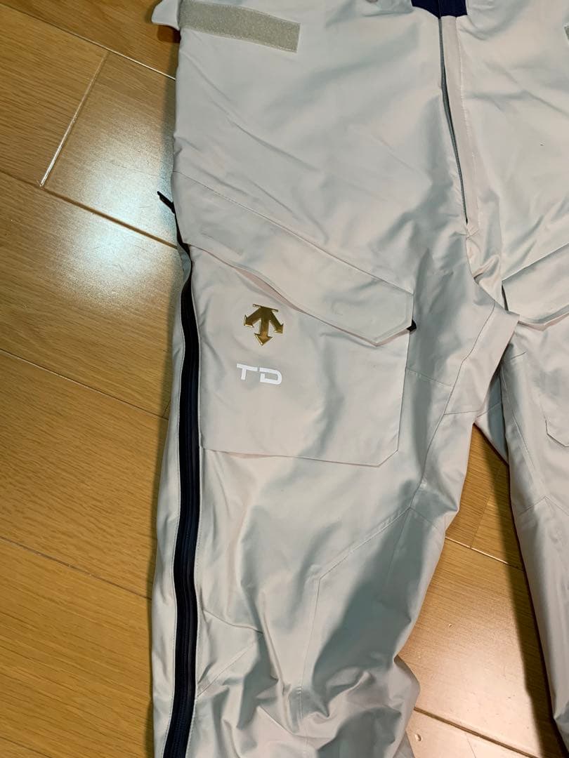 DESCENTEメイトスキーウェアセット