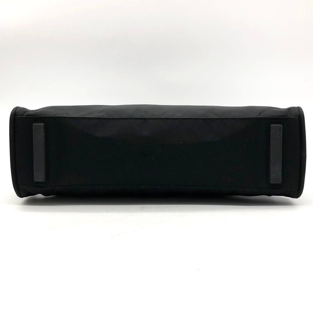 ✨美品・ギャランティ付✨プラダ ハンドバッグ 三角ロゴプレート ナイロン 黒