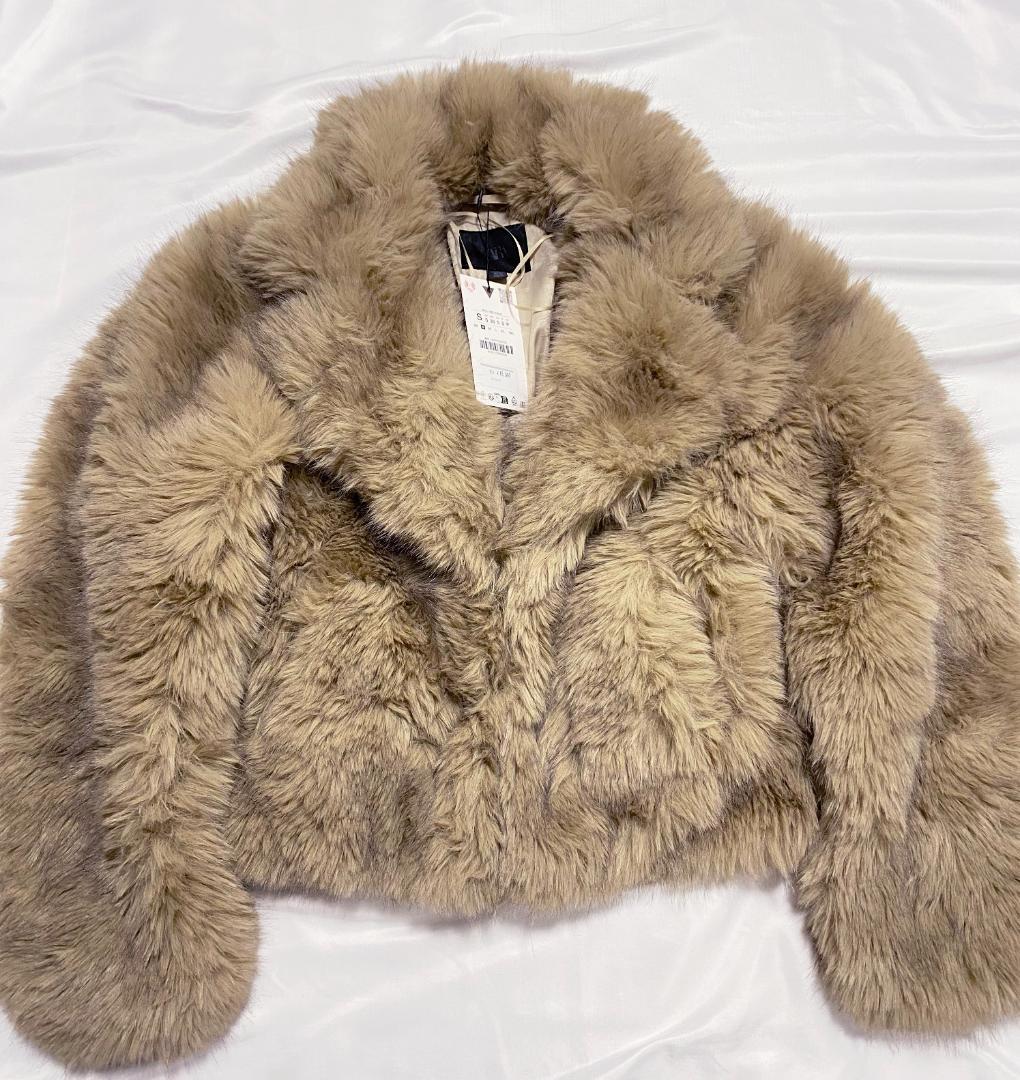 新品‼ ZARA ショートフェイクファーコート ライトベージュ S