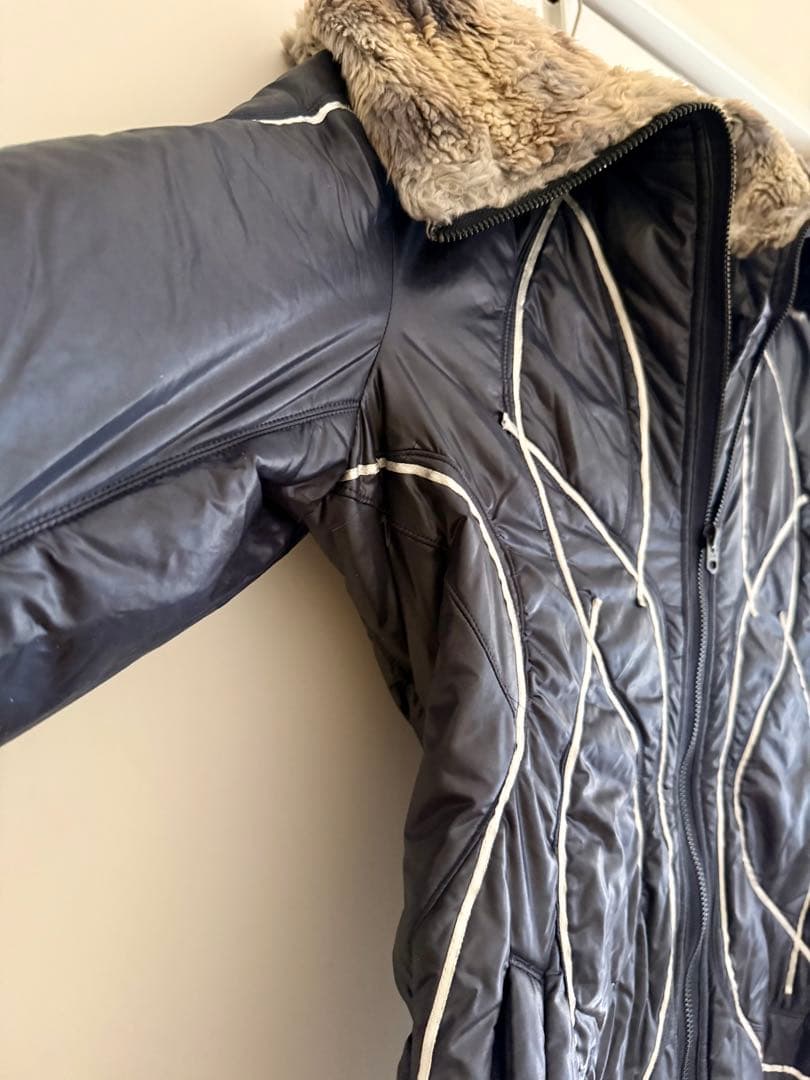 イッセイミヤケ　ファー付きネイビージャケット