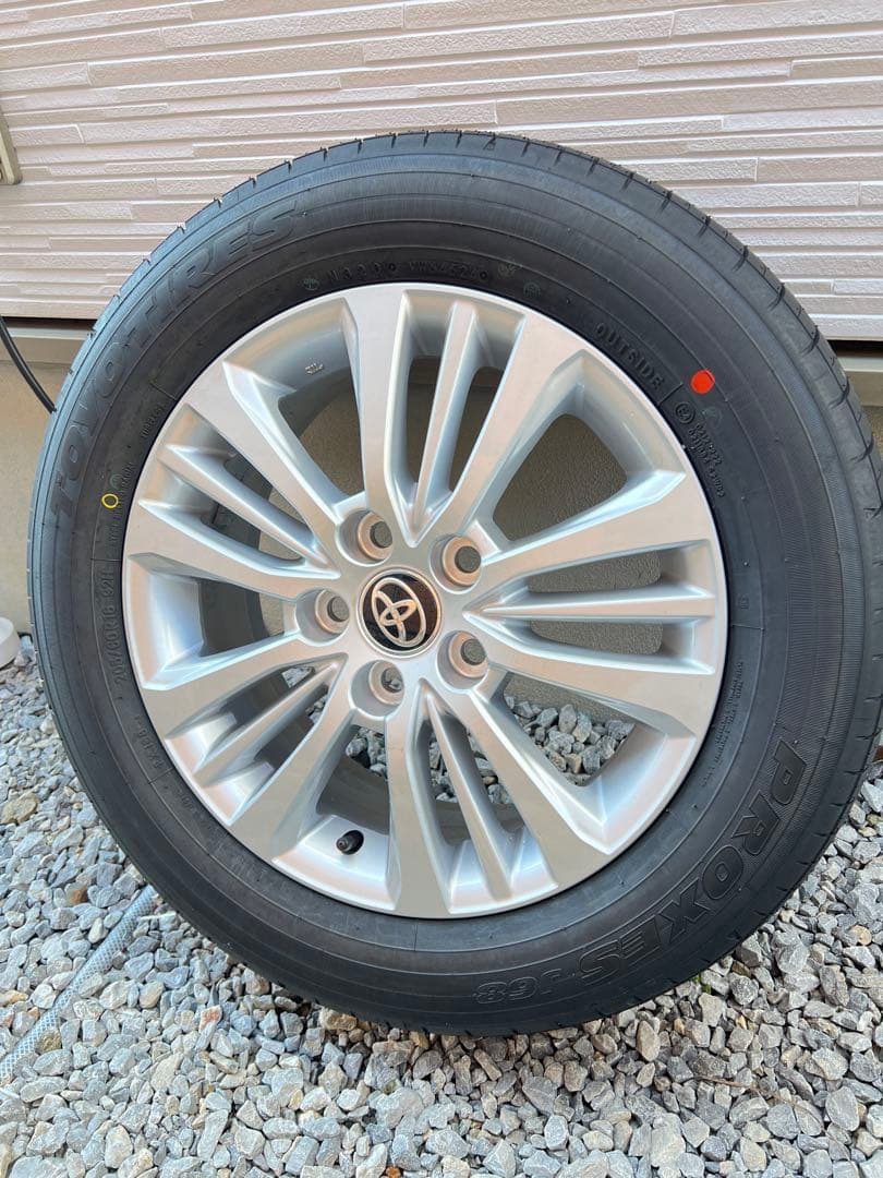 純正ナット付き！ノア 90系 16インチ 205/60r16 4本