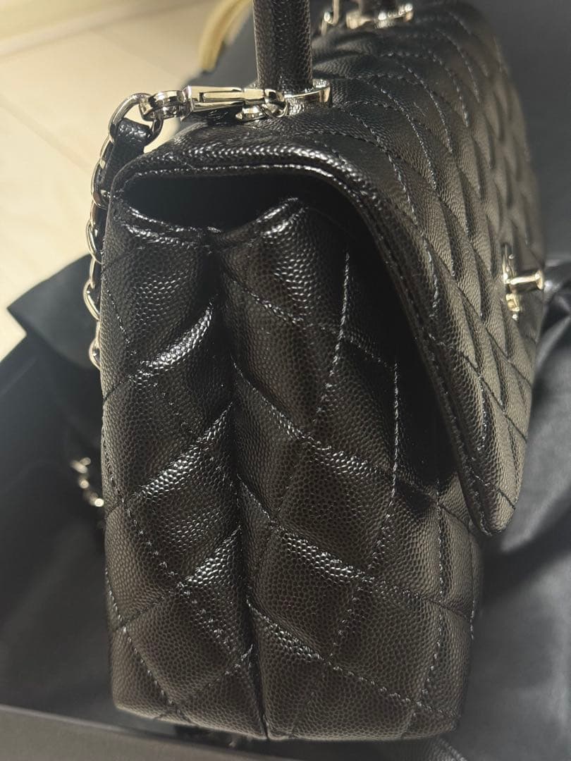 mノベルティ CHANEL ブラック ショルダーバッグ