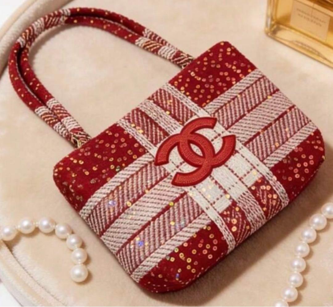 CHANEL トートバッグ シャネルノベルティ　バッグ　ショルダーバッグ　赤