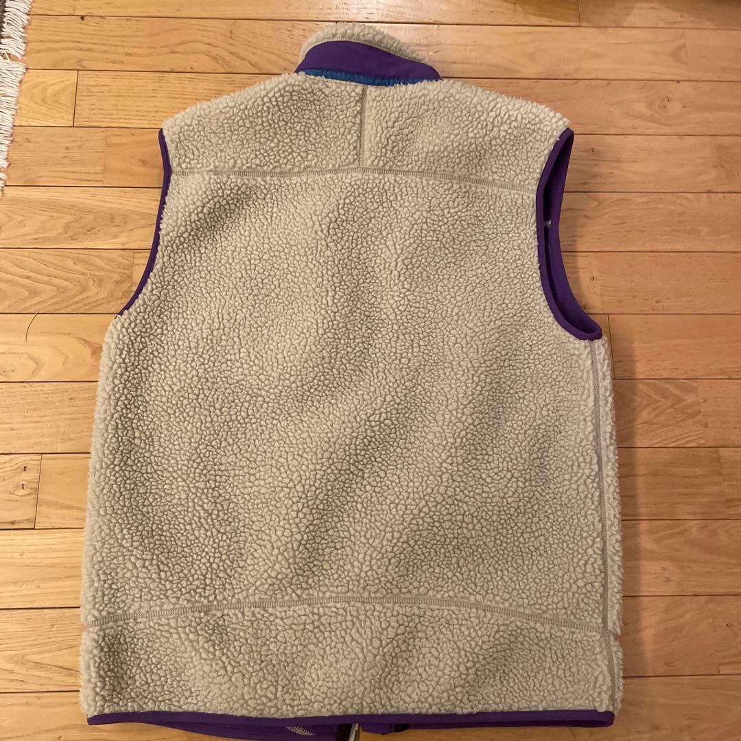 patagonia フリースベスト Mサイズ クリーム/パープル