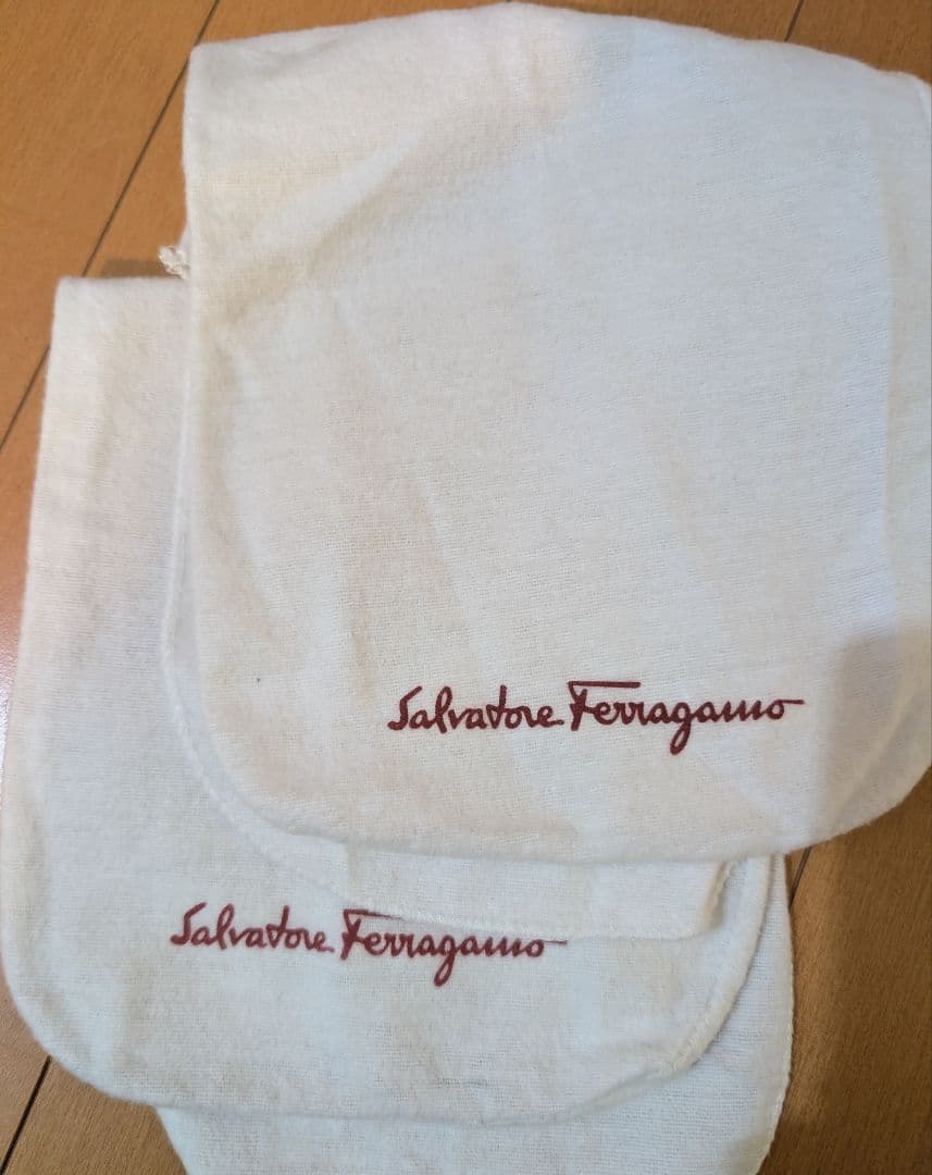 【美品・保存袋付】フェラガモ Uチップ 8 2E (26cm) 外羽根 黒