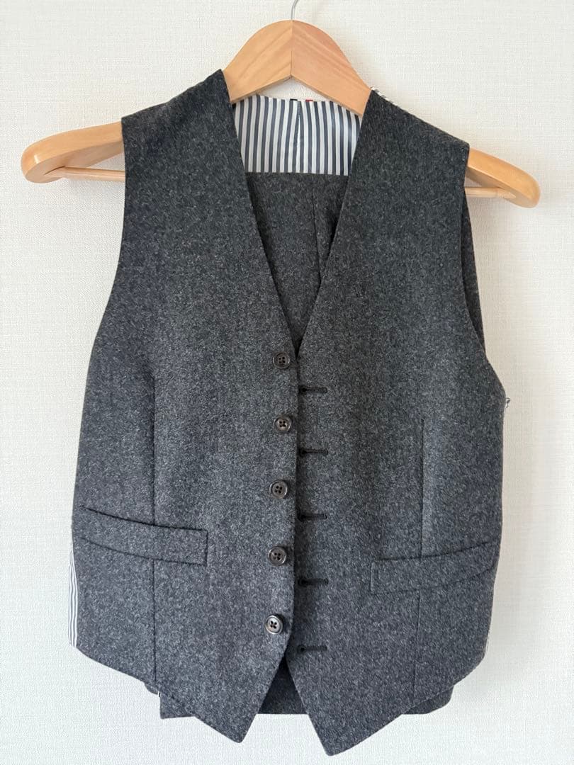 【希少生地カシミヤ混】THOM BROWNE.スリーピーススーツ