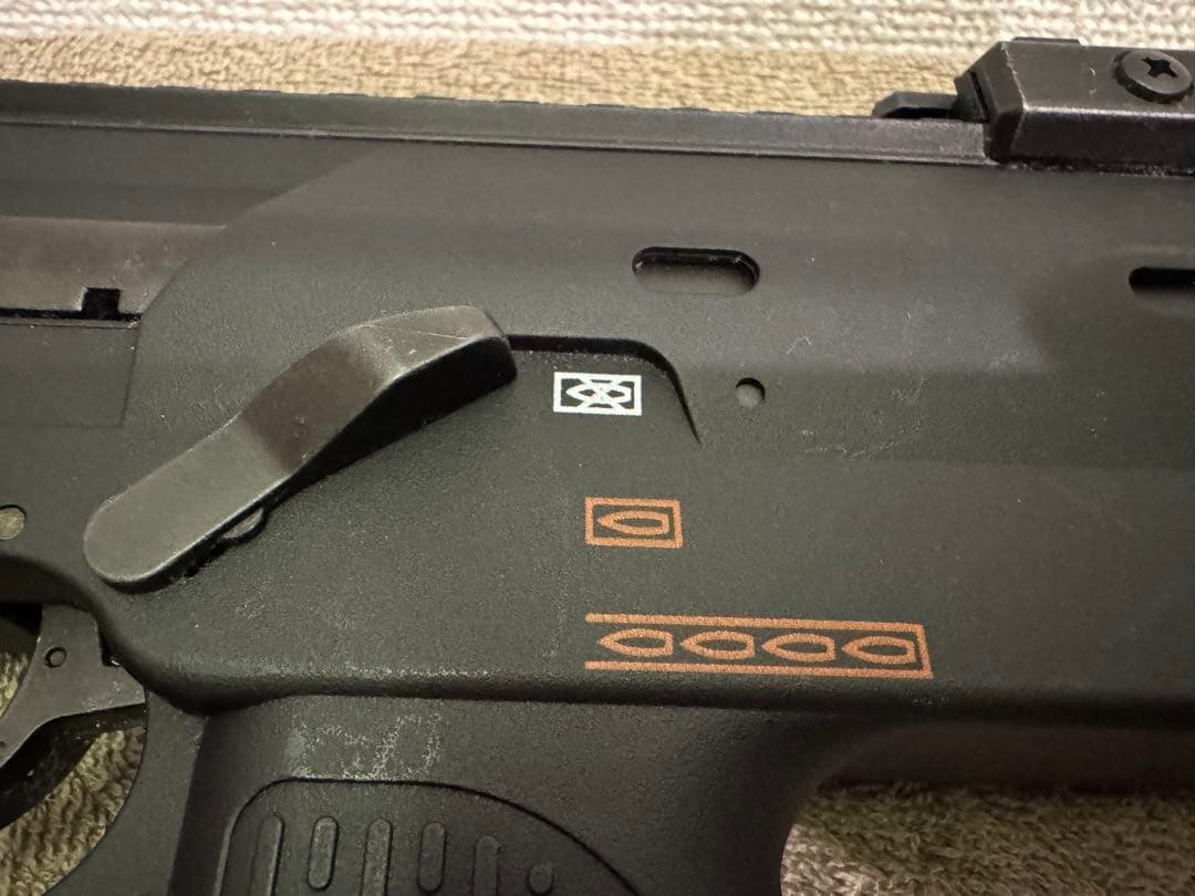 東京マルイ MP7A1 ガスブローバック 純正品 日本製 中古品 動作訳あり