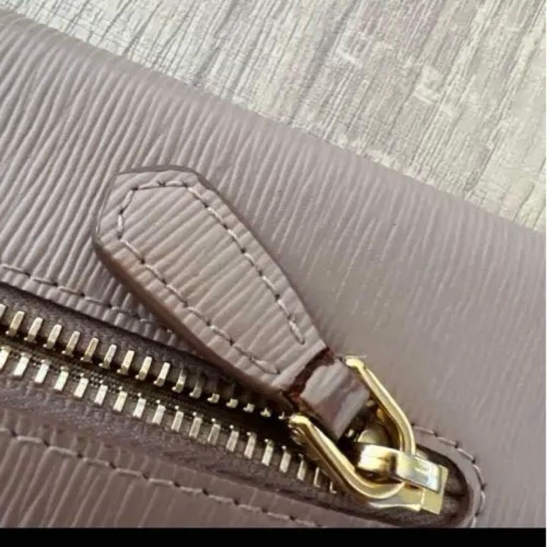 プラダ レター型長財布 ウォレット サフィアーノ