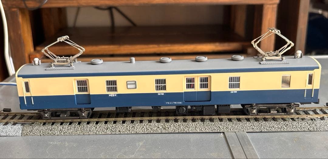 カツミ　クモユニ74 スカ色