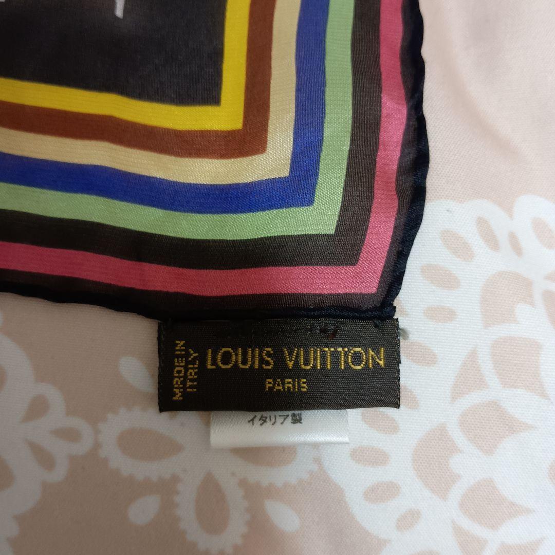 ルイヴィトン　モノグラムハンカチスカーフ　シルク100%LOUISVUITTON