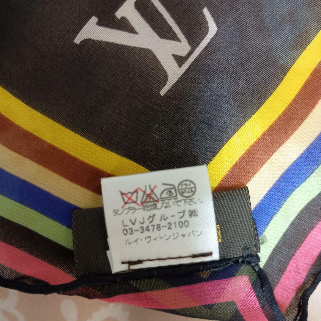 ルイヴィトン　モノグラムハンカチスカーフ　シルク100%LOUISVUITTON