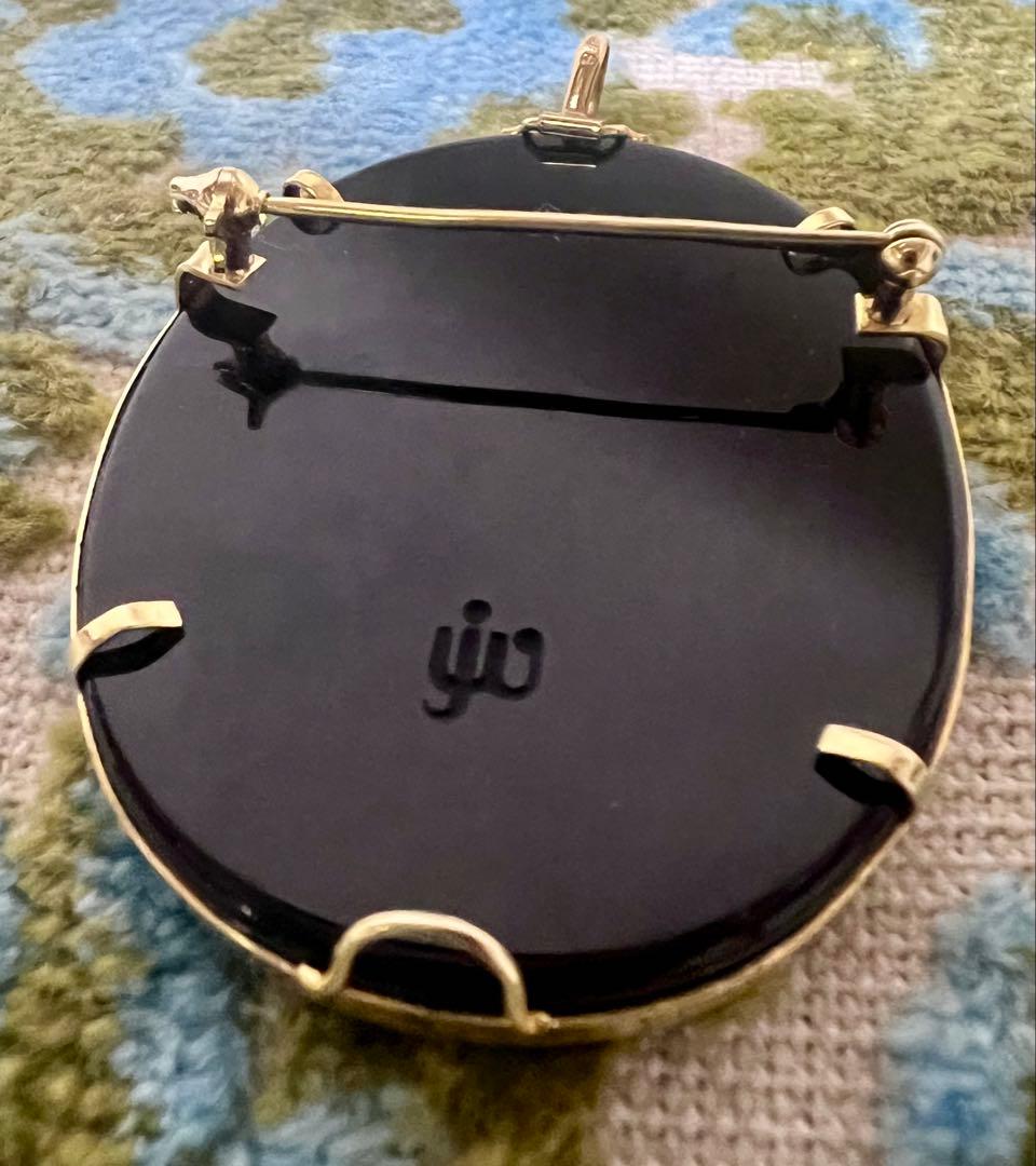 カメオペンダントトップ兼ブローチ　3.5✖️4.5 18K 作家サイン有り