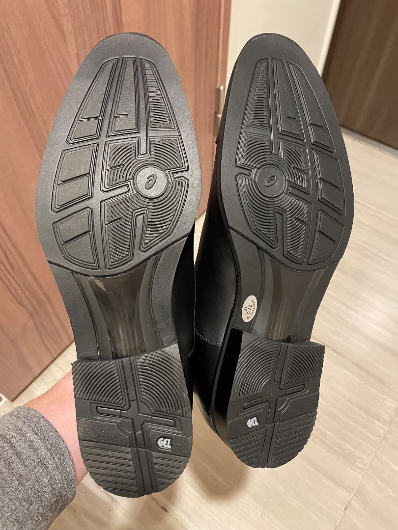 【新品未使用】アシックス　ランウォーク27cm