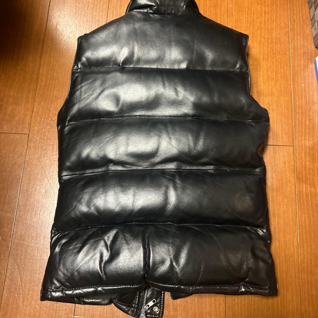 レザーダウンベスト