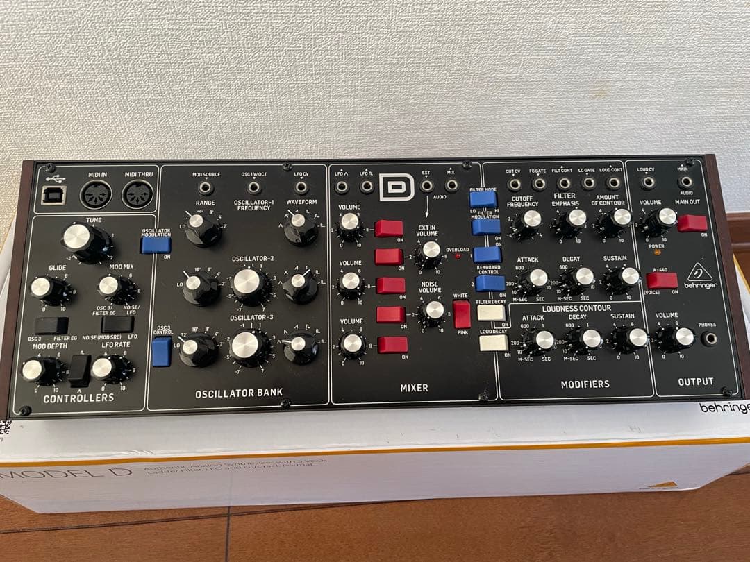behringer MODEL D アナログシンセ