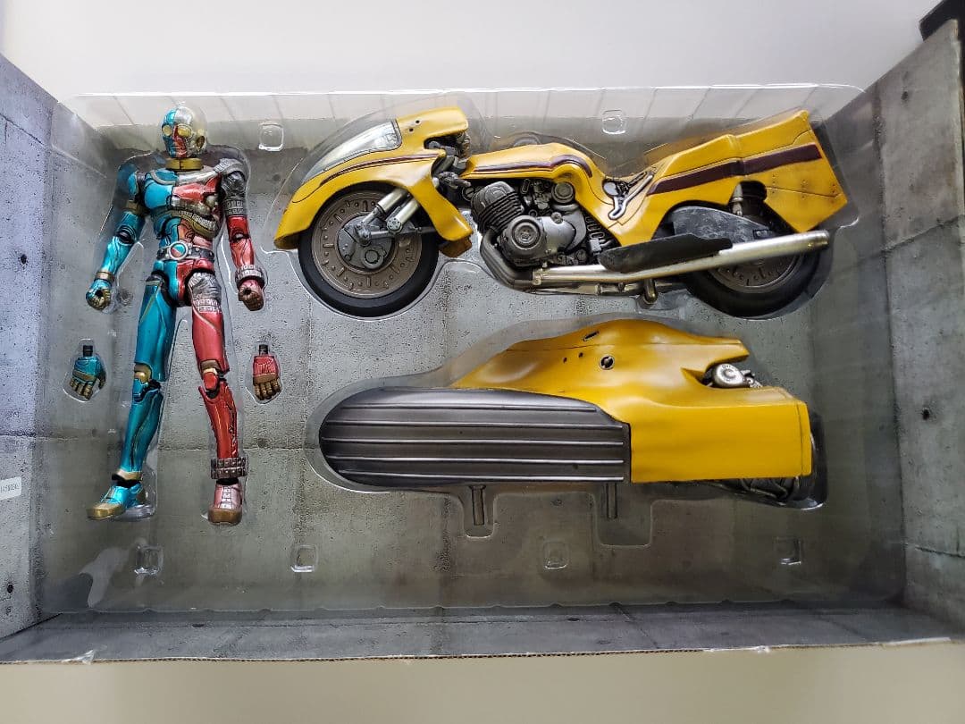 シ*ン様 お値下げ。S.I.C. Kikaider Vol.11 キカイダー&サ