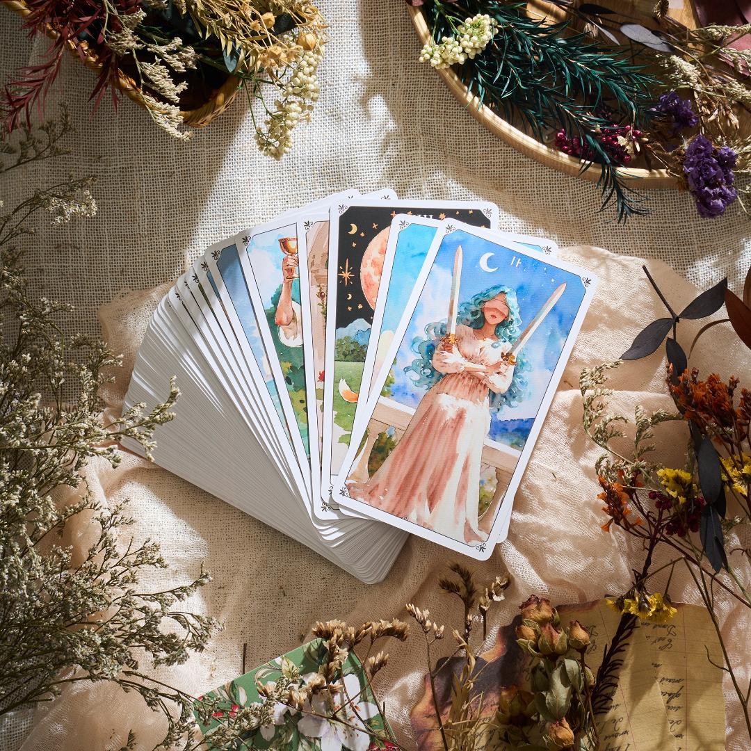 【正規品タロットカード】クラファン完売✨透明感あふれる水彩画✨生命の開花のデッキ