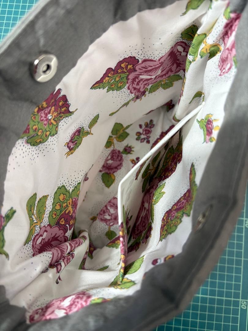 ハワイアンキルト　　　　　　ショルダーバッグ　コスモス