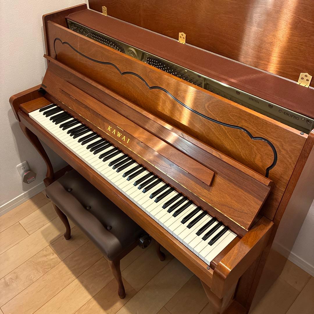 新古品同様　カワイ　アップライトピアノ　C-480FRG　ネコ脚　ヨーロピアン調