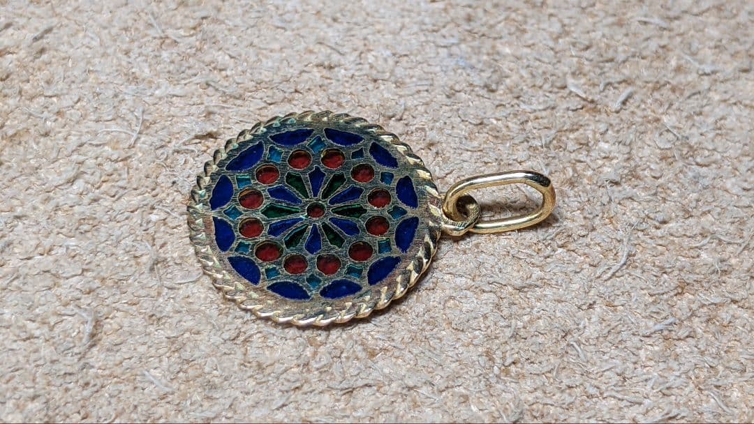 K18 エマイユ ノ−トルダム大聖堂 ネックレス トップ