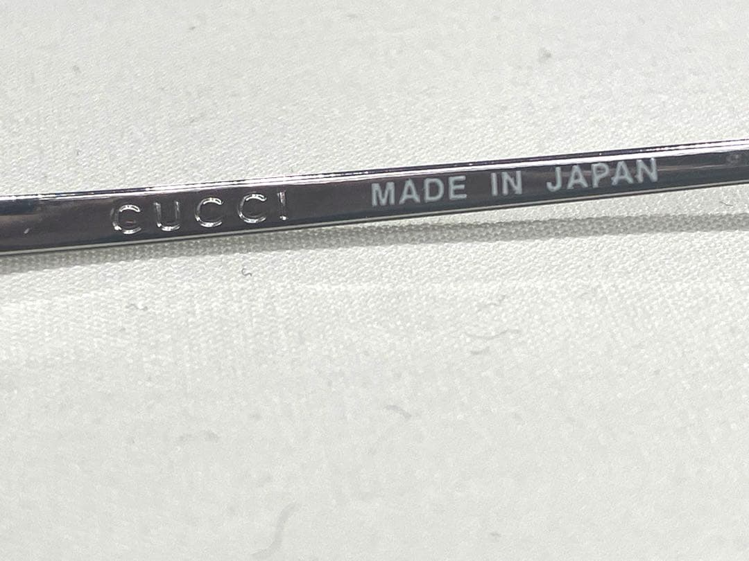 GUCCIメガネ