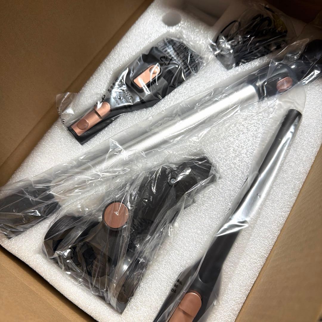 掃除機 コードレス　75Kpa　自立式　充電スタンド　グリーンLEDライト