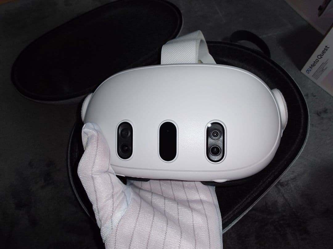 メタクエスト3 128GB 純正周辺機器3点付き