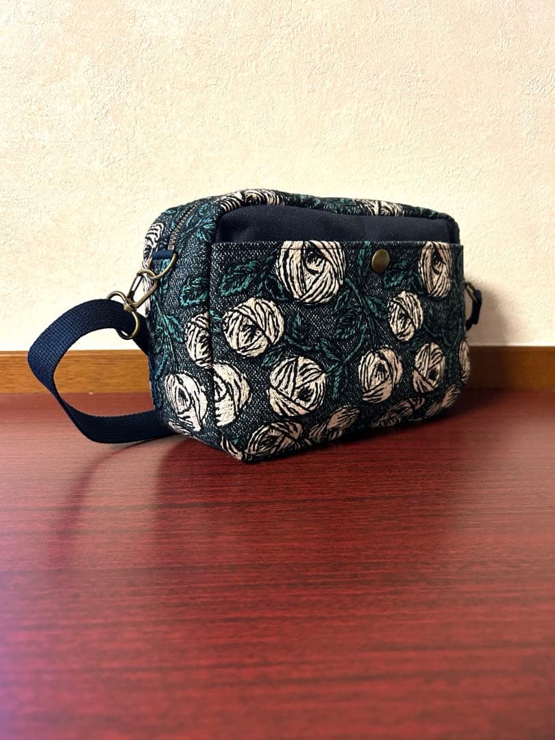 ミナペルホネン rosy ショルダーバック