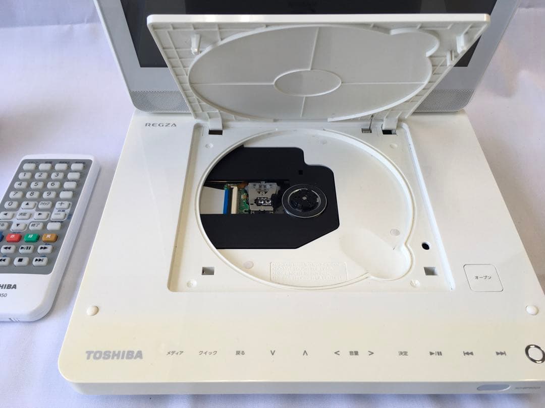 トウシバ　ポータブルブルーレイプレーヤー　SD-BP900S