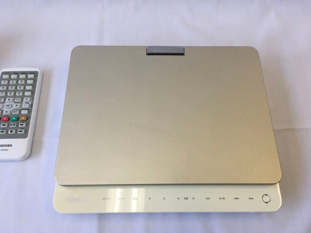 トウシバ　ポータブルブルーレイプレーヤー　SD-BP900S