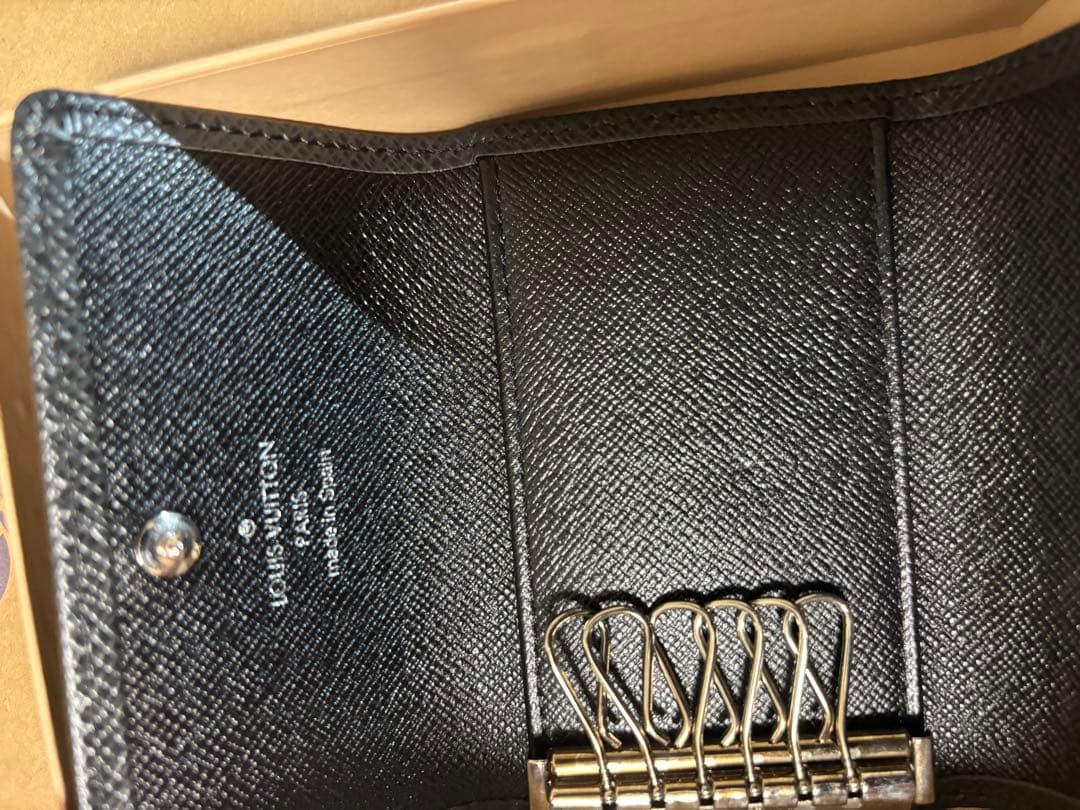 Y*様 Louis Vuitton ブラック キーケース