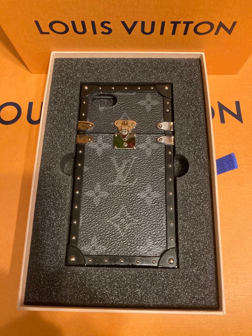 SK様 ルイヴィトン　iPhone SE2 iPhone8ケース