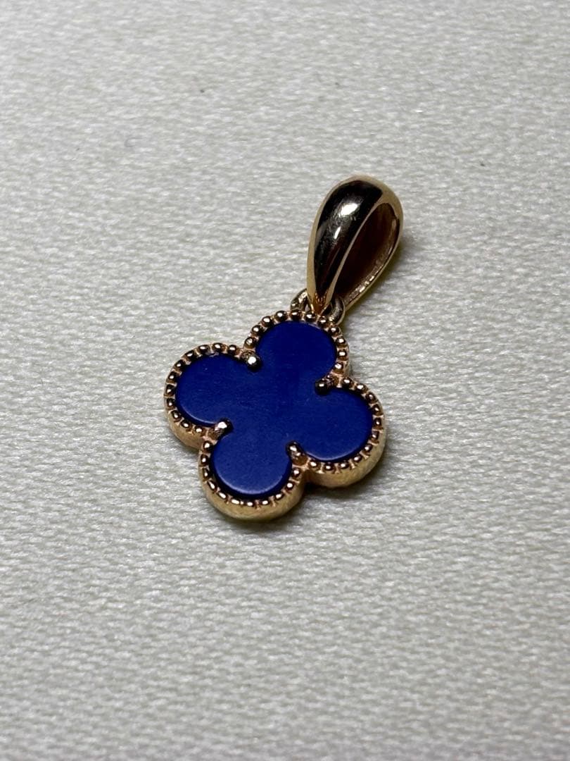 ペンダントトップ　四つ葉クローバーk18 オニキス18金　刻印