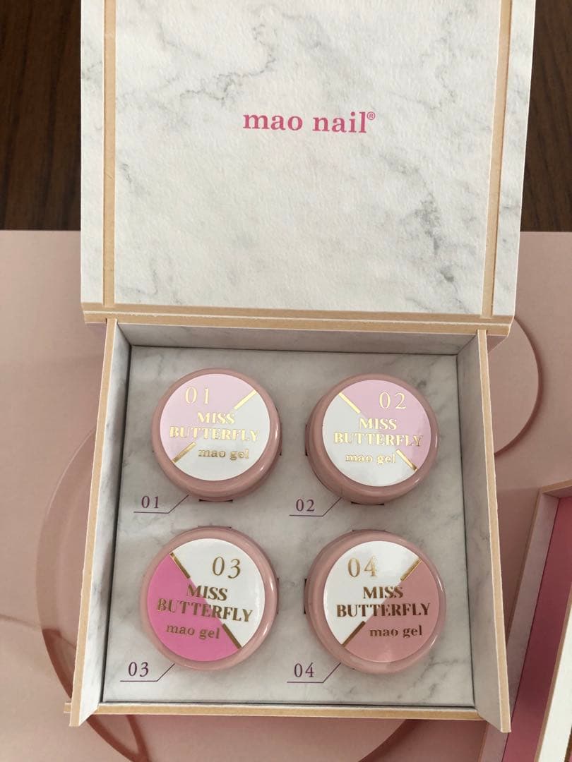 【maogel】パレット　ミスバタフライmao nail 新品未開封