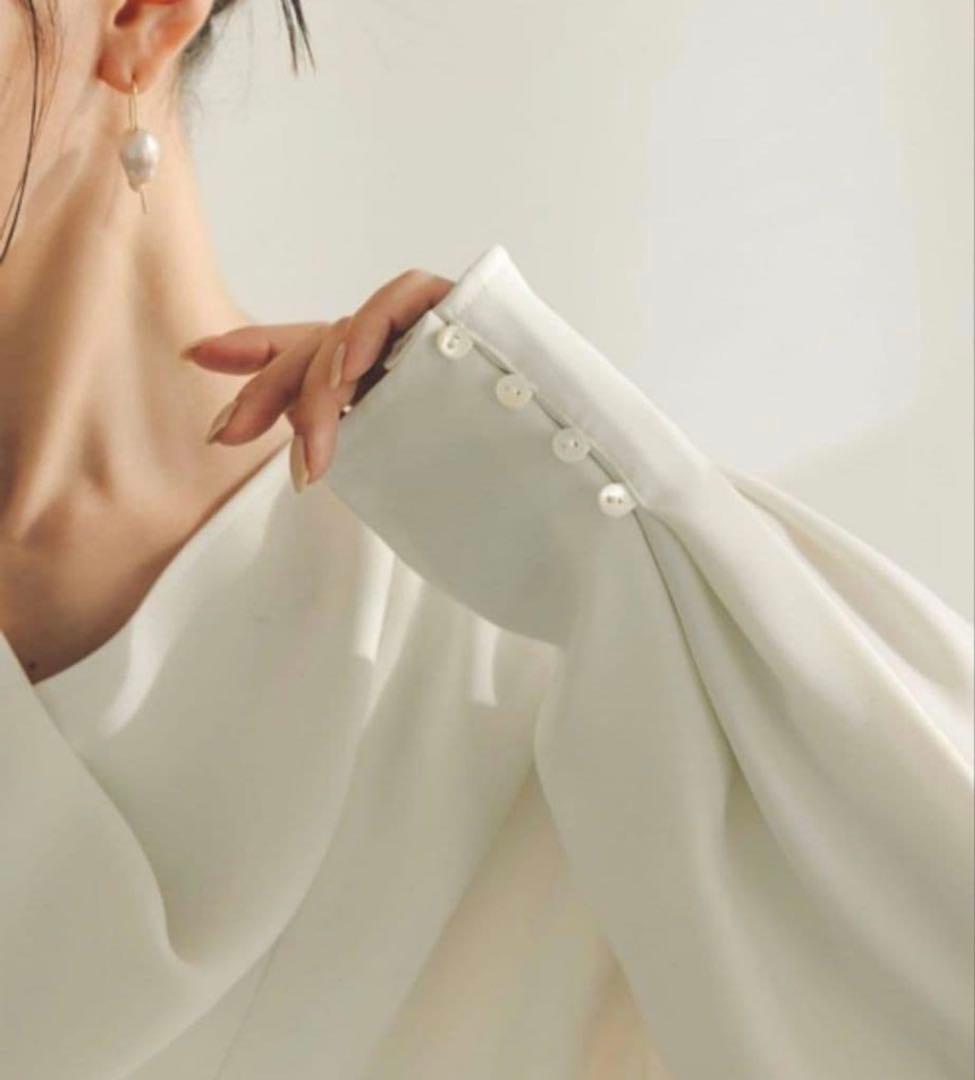 anuans ダブルクロスドレープネックブラウス